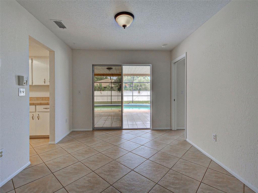 3640 Sterling Road Venice, FL 34293 - Photo 16 of 46