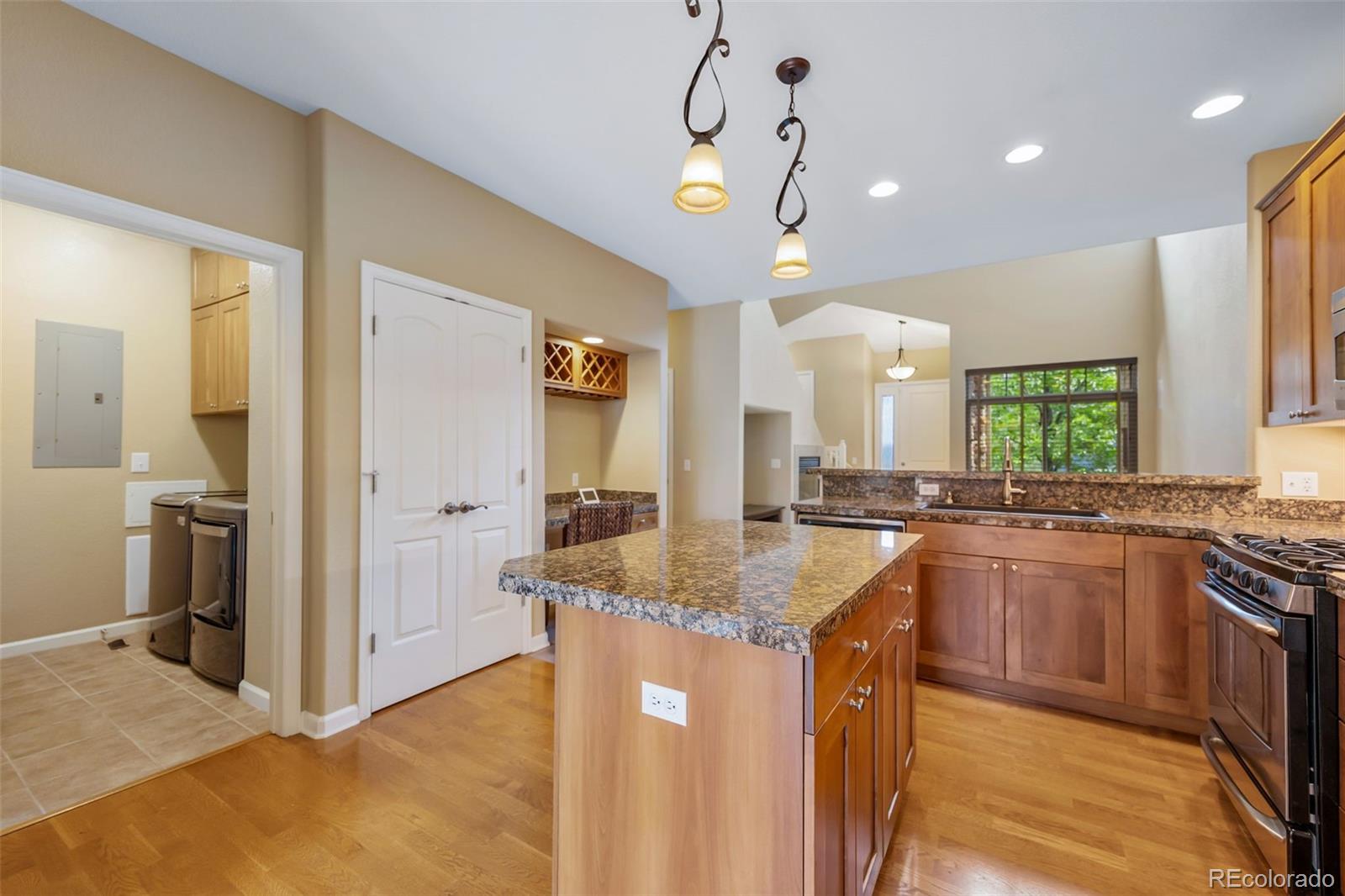 8546 Gold Peak Lane, Unit F Highlands Ranch, CO 80130 - Photo 8 of 38