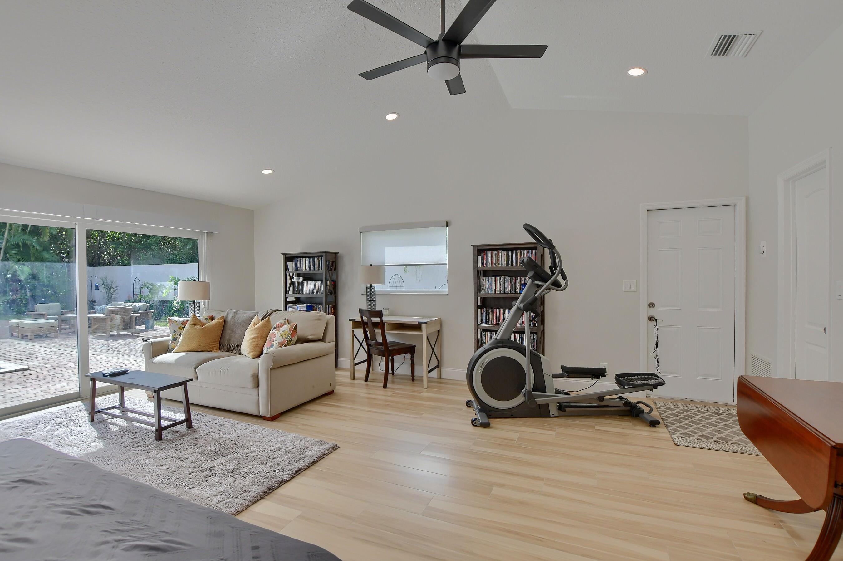7548 Estrella Circle Boca Raton, FL 33433 - Photo 41 of 73 7548 Estrella Circle, Boca Raton (40)