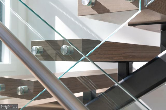 $5,100,000 | 1059 Rector Lane, McLean, VA 22102