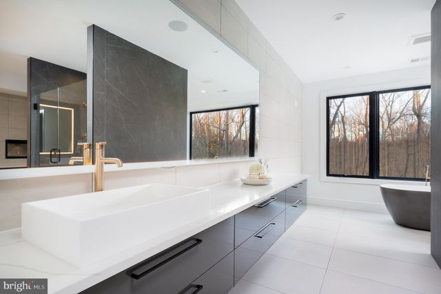 $5,100,000 | 1059 Rector Lane, McLean, VA 22102