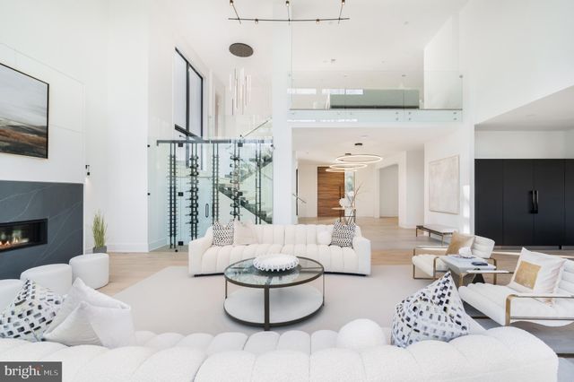 $5,100,000 | 1059 Rector Lane, McLean, VA 22102