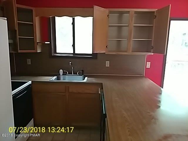 263 Canterbury Road Bushkill, PA 18324 - Photo 8 of 16