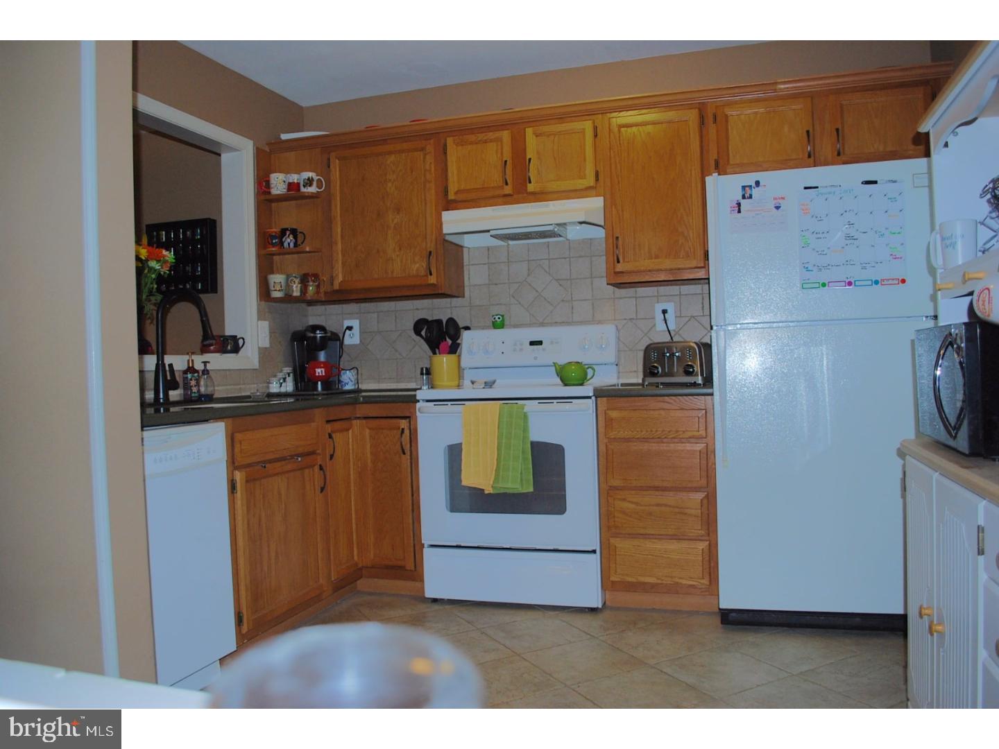 265 Miley Road Aston, PA 19014 - Photo 7 of 22 Kitchen