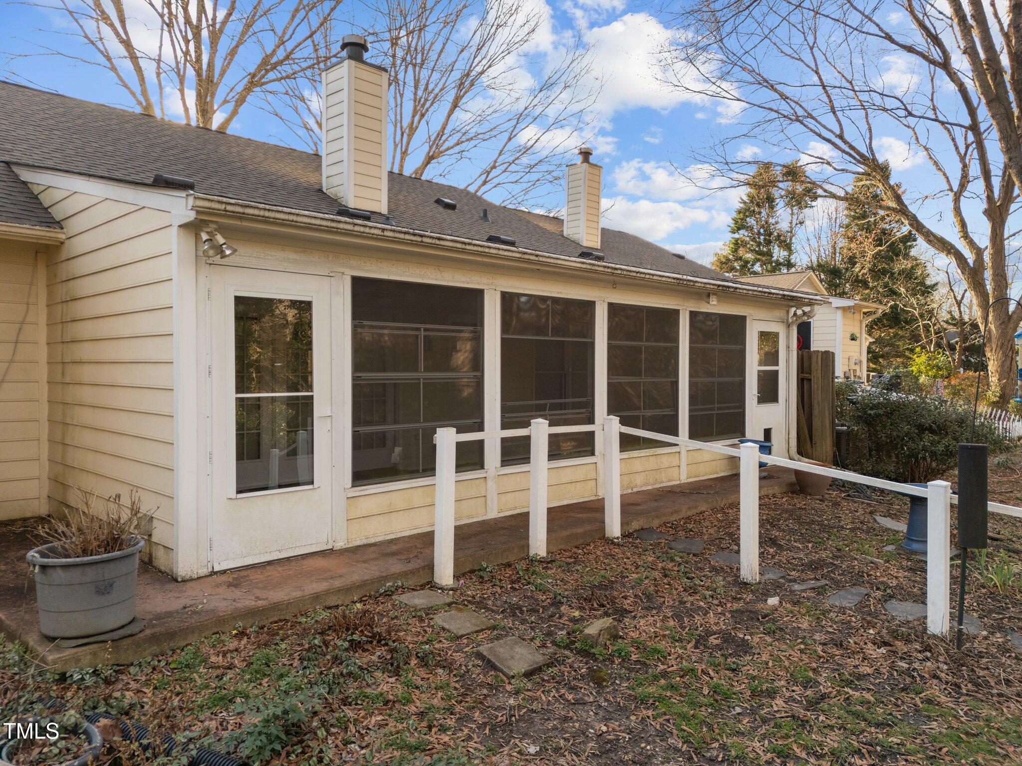 2652 Cottage Circle Raleigh, NC 27613 - Photo 31 of 35 31-web-or-mls-DJI_20250218082634_0983_D