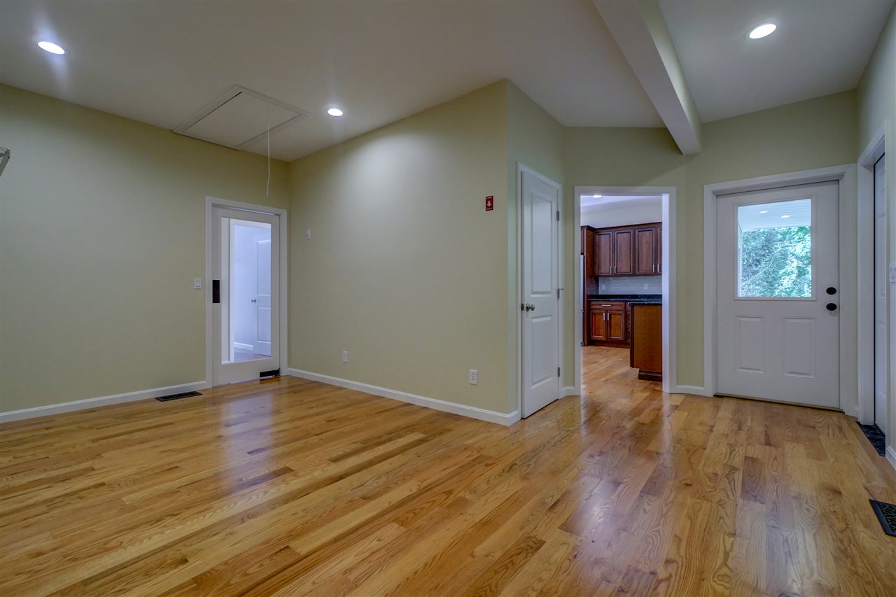 48 Tenney Road Sandown, NH 03873 - Photo 26 of 40