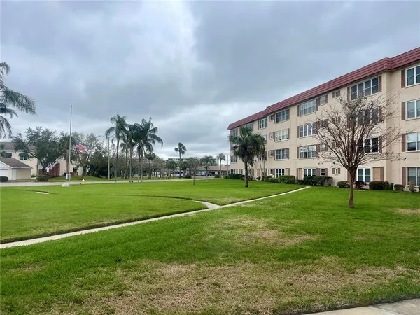 $1,700 | 9950 62nd Avenue North, Unit 106, St. Petersburg, FL 33708