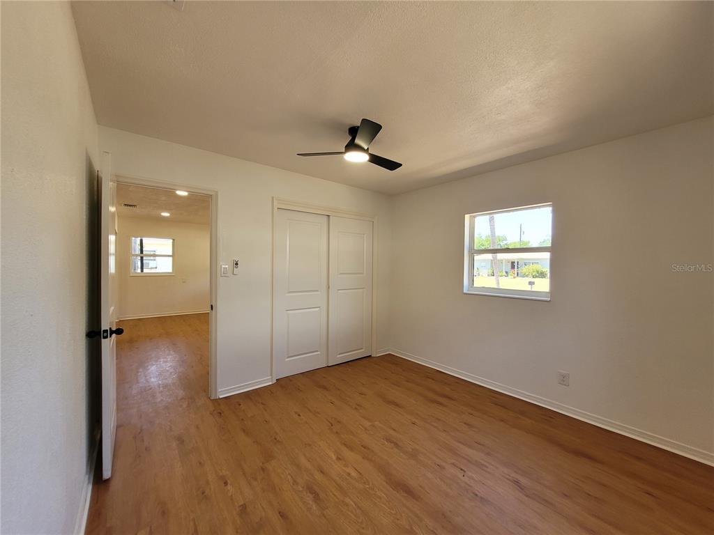 6023 Flora Terrace Apollo Beach, FL 33572 - Photo 4 of 12