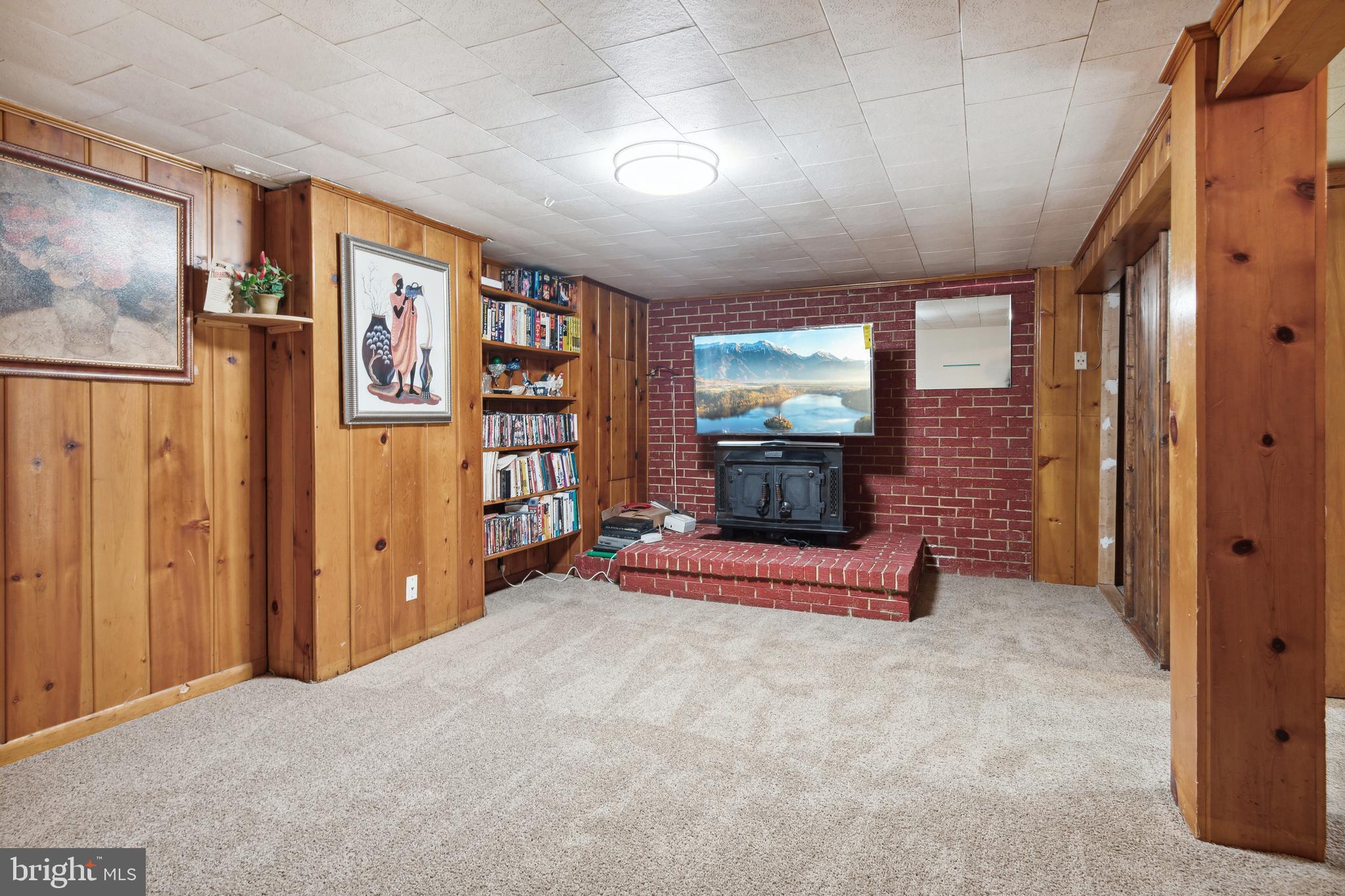 9920 Cottrell Terrace Silver Spring, MD 20903 - Photo 20 of 35 Recreation room