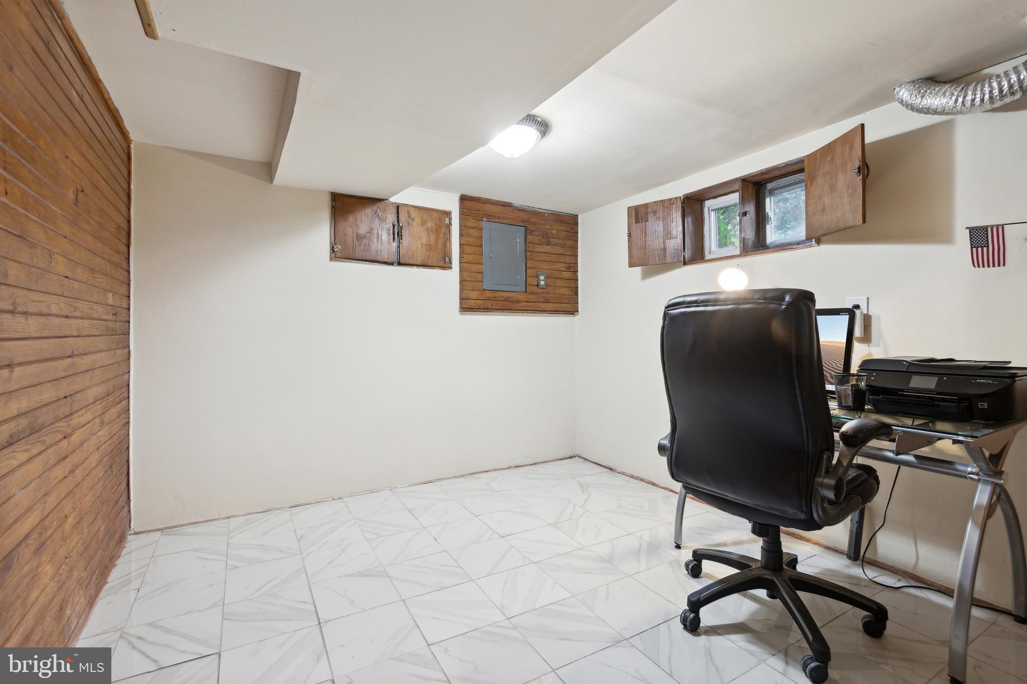 9920 Cottrell Terrace Silver Spring, MD 20903 - Photo 23 of 35 Flex space