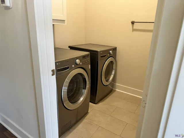 $2,400 | 15530 Fieldside Avenue, Baton Rouge, LA 70816