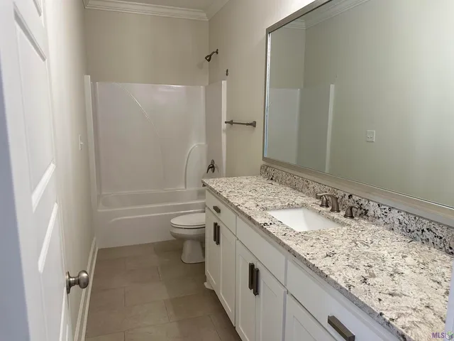 $2,400 | 15530 Fieldside Avenue, Baton Rouge, LA 70816