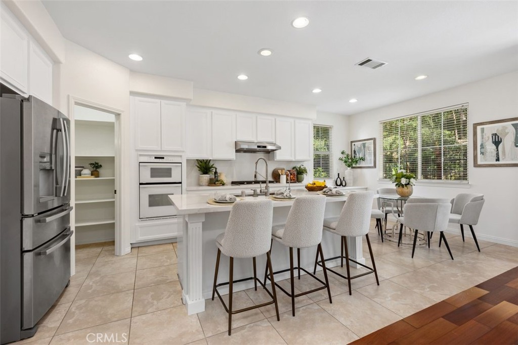 152 Treehouse Irvine, CA 92603 - Photo 7 of 71