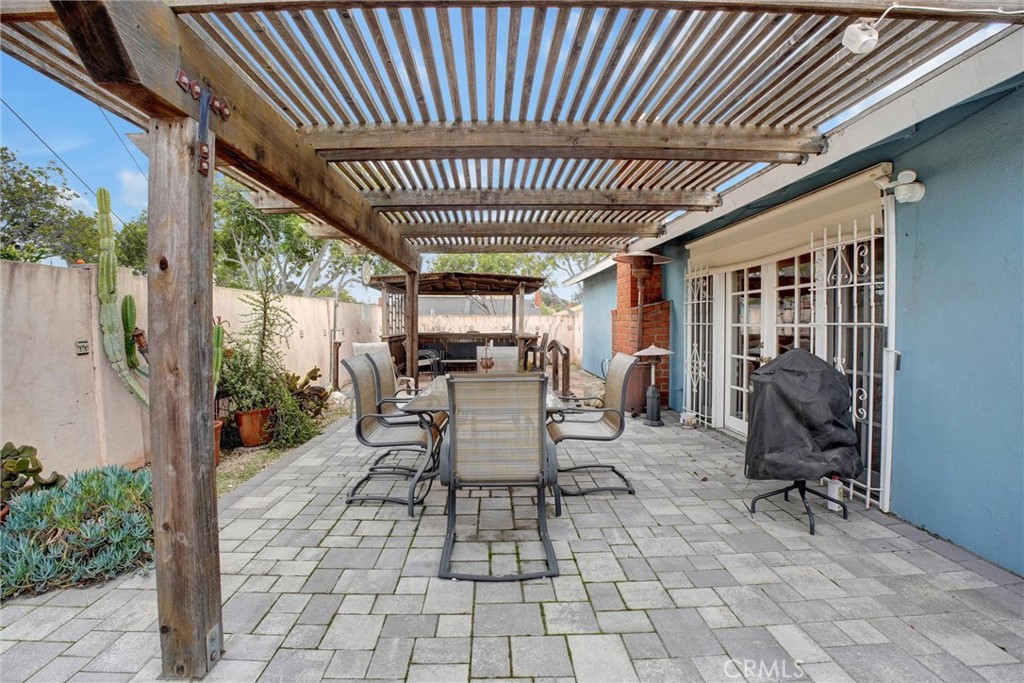 17230 Bonham Avenue Carson, CA 90746 - Photo 18 of 25