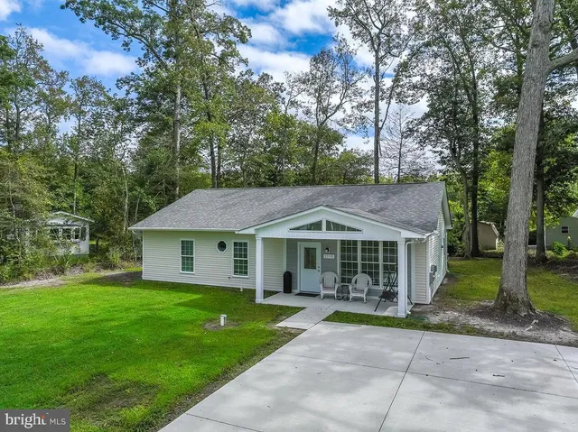 $389,990 | 37155 East Whitetail Drive, Selbyville, DE 19975