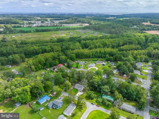 $389,990 | 37155 East Whitetail Drive, Selbyville, DE 19975