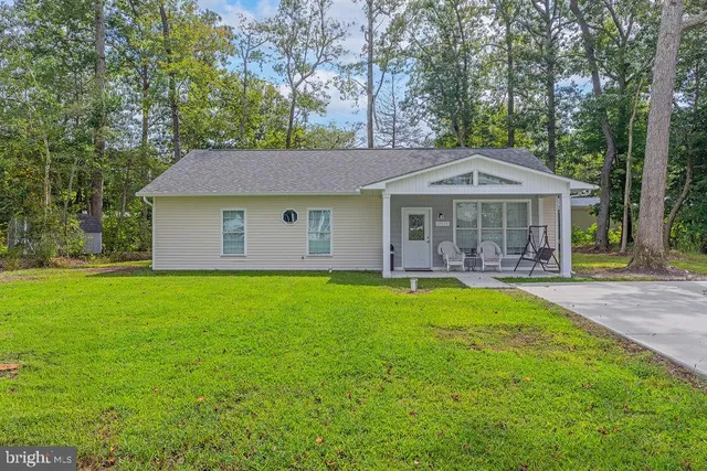 $389,990 | 37155 East Whitetail Drive, Selbyville, DE 19975