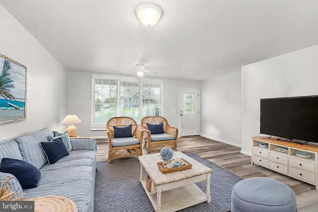 $389,990 | 37155 East Whitetail Drive, Selbyville, DE 19975