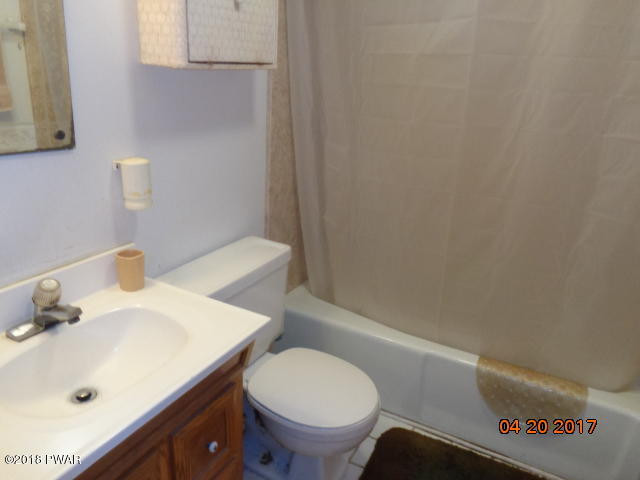 113 Doolan Road Dingmans Ferry, PA 18328 - Photo 9 of 15 DSC00272