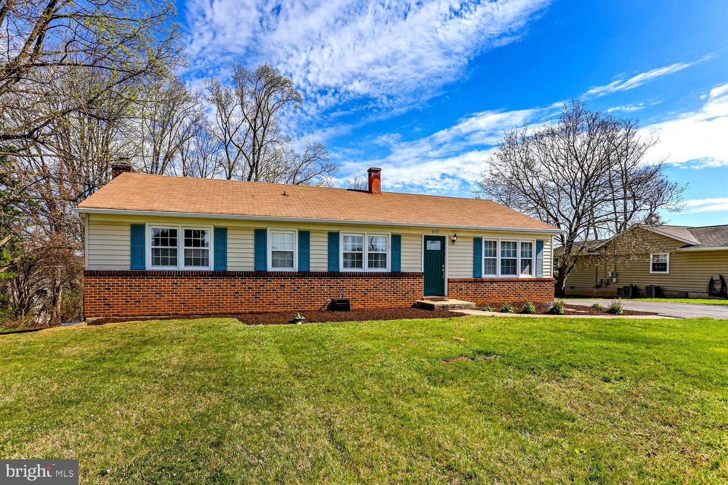 4575 Roundhill Road Ellicott City, MD 21043 - Photo 32 of 32 Frontal View