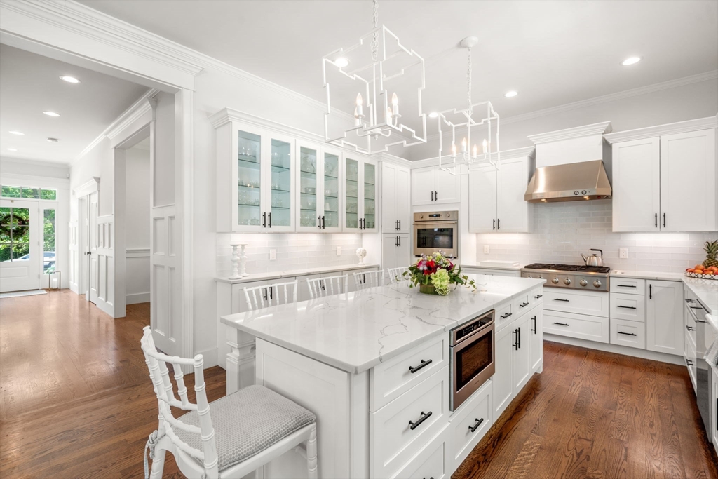 33 Hickory Road Wellesley, MA 02482 - Photo 10 of 42