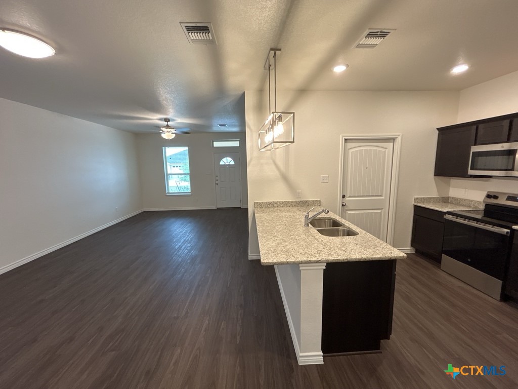 5104 Rose Gdn Loop Killeen, TX 76542 - Photo 5 of 25