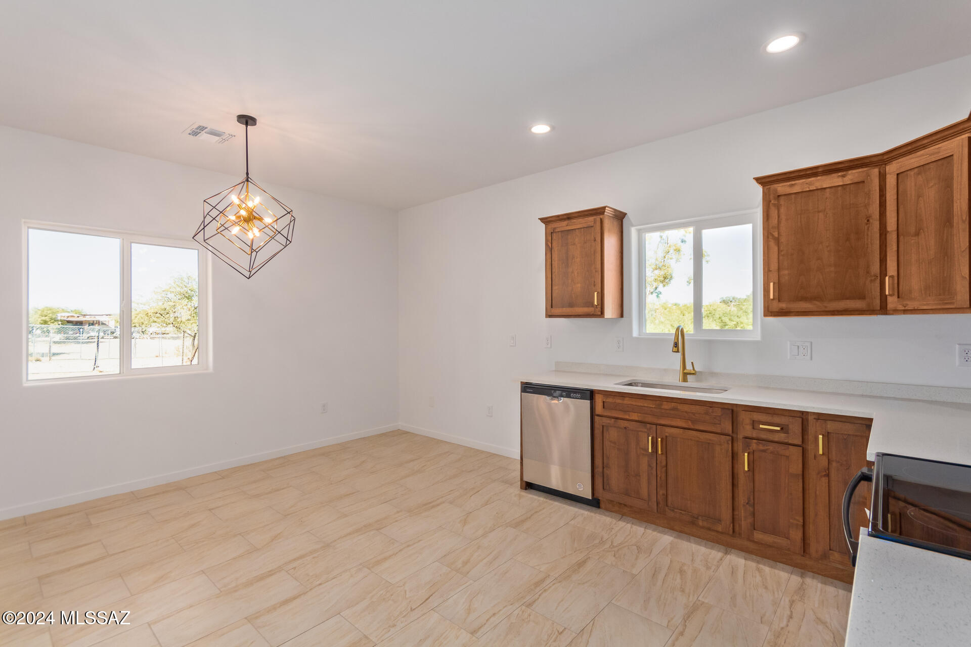 10341 South Summit Park Road Tucson, AZ 85756 - Photo 16 of 31 Gallery Image 16