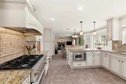 $1,500,000 | 22 Knott Drive, Glen Cove, NY 11542