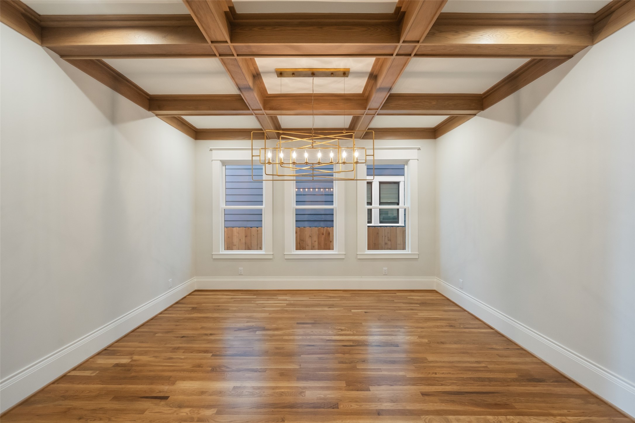 826 Ralfallen Street Houston, TX 77008 - Photo 7 of 32
