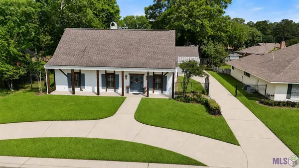 $517,500 | 745 Kenilworth Parkway, Baton Rouge, LA 70808