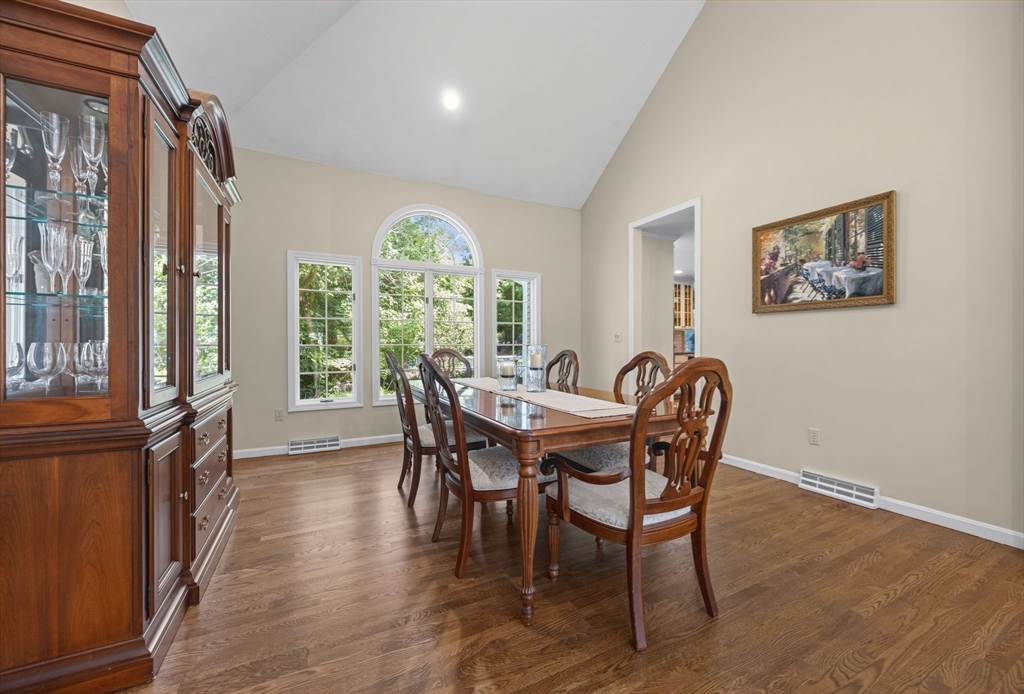 175 Maskwonicut Street Sharon, MA 02067 - Photo 8 of 41