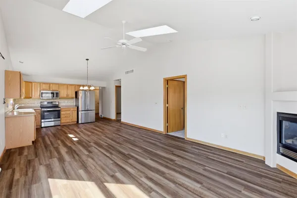 $290,000 | 802 Sunridge Drive, Unit B, Waupaca, WI 54981