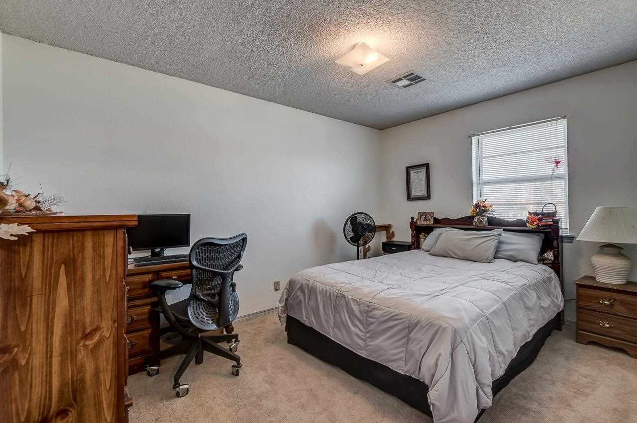 209 East Maple Avenue Perry, OK 73077 - Photo 11 of 22 Gallery Image 11
