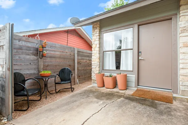 $1,995 | 6701 Aries Lane, Austin, TX 78724