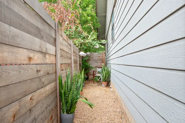 $1,995 | 6701 Aries Lane, Austin, TX 78724