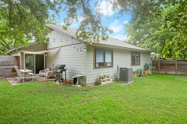 $1,995 | 6701 Aries Lane, Austin, TX 78724