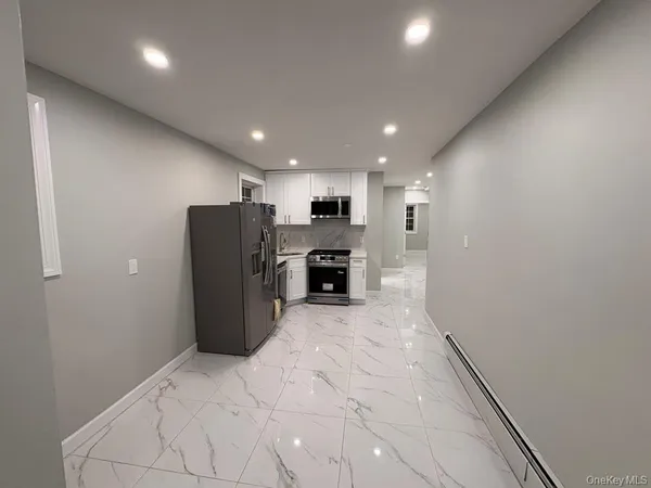 $3,400 | 2819 Schurz Avenue | Throgs Neck