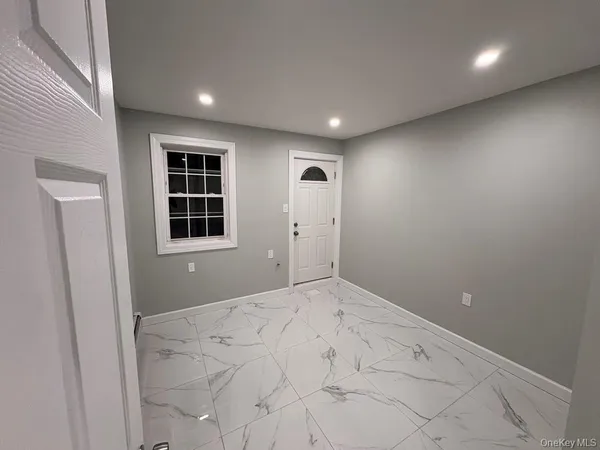 $3,400 | 2819 Schurz Avenue | Throgs Neck