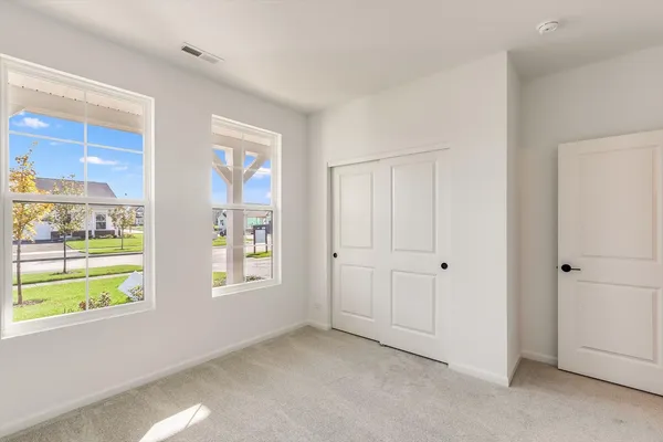 $430,990 | 740 Alberta Avenue, Oswego, IL 60543