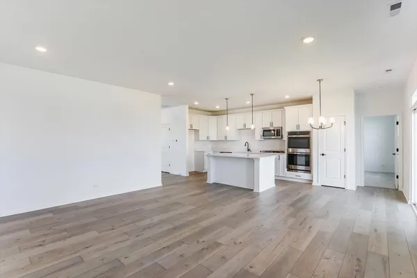 $430,990 | 740 Alberta Avenue, Oswego, IL 60543