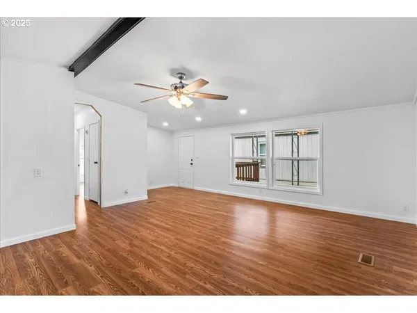 $129,900 | 5050 Southeast Columbus Street, Unit 70, Albany, OR 97322