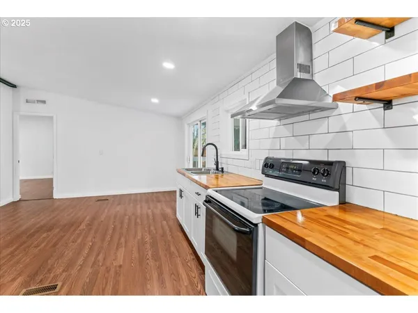 $129,900 | 5050 Southeast Columbus Street, Unit 70, Albany, OR 97322