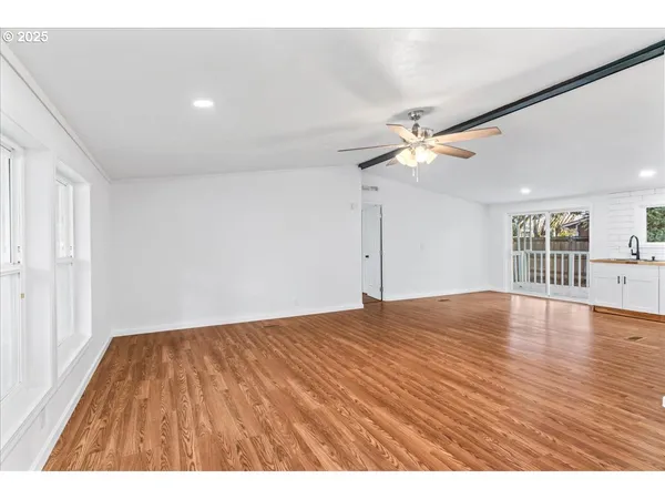 $129,900 | 5050 Southeast Columbus Street, Unit 70, Albany, OR 97322