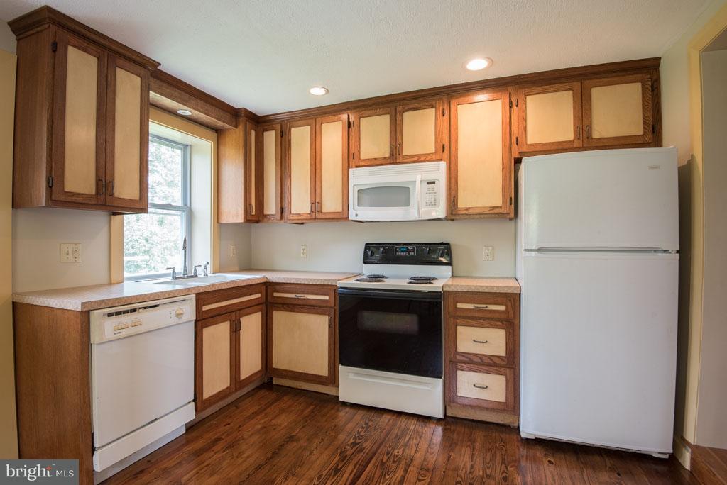323 Camargo Road Quarryville, PA 17566 - Photo 7 of 40 Gallery Image 7