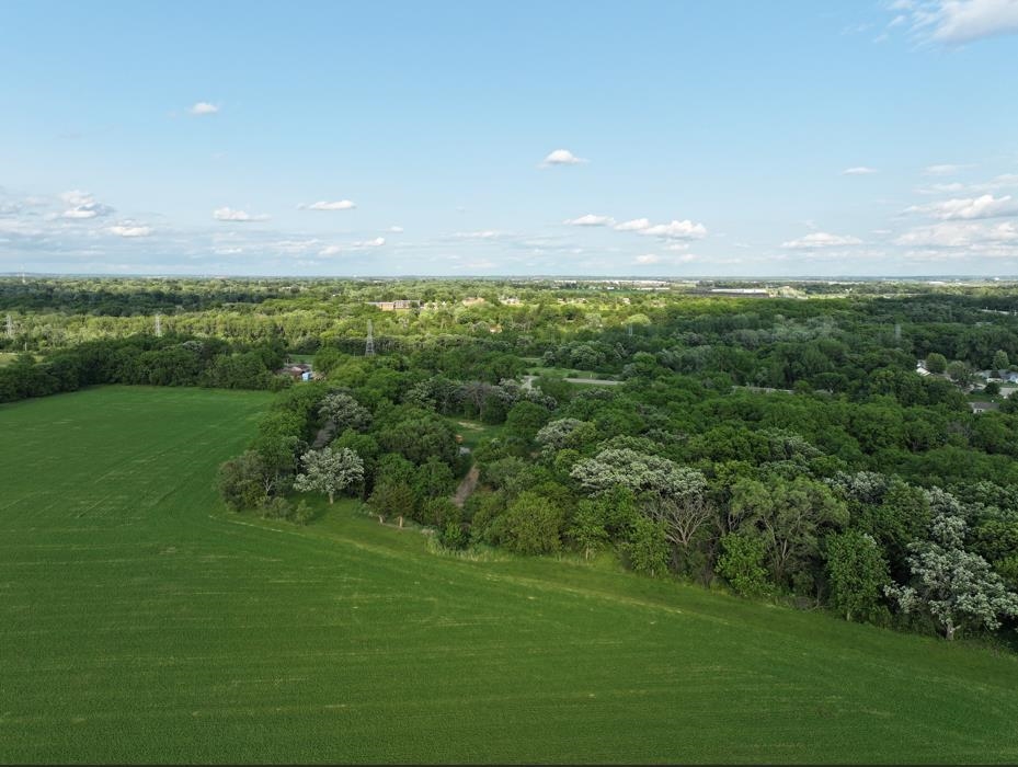 2300 Afton Road Janesville, WI 53548 - Photo 13 of 56