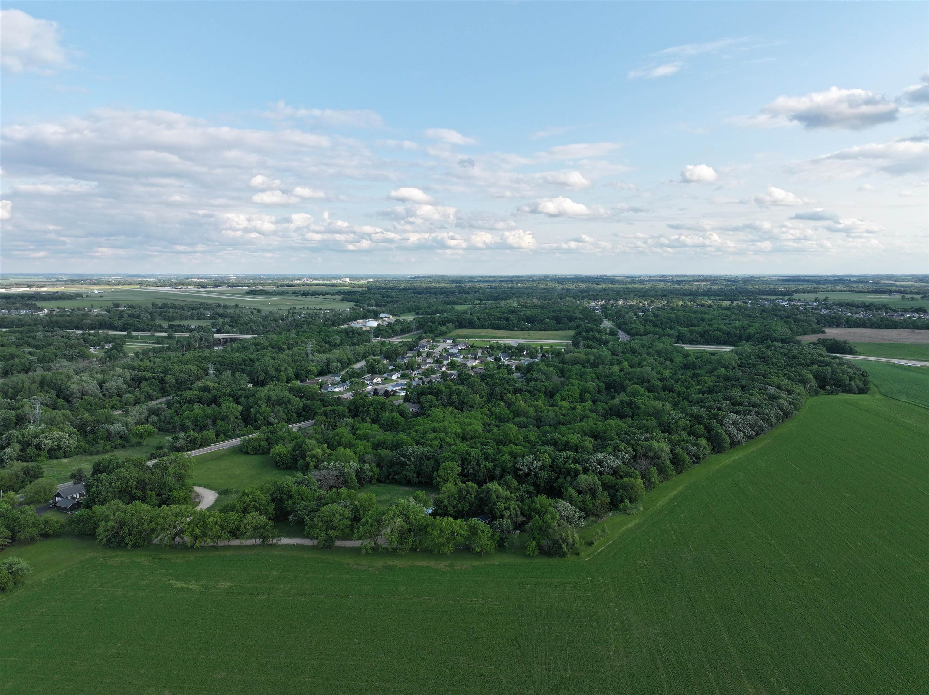 2300 Afton Road Janesville, WI 53548 - Photo 4 of 56