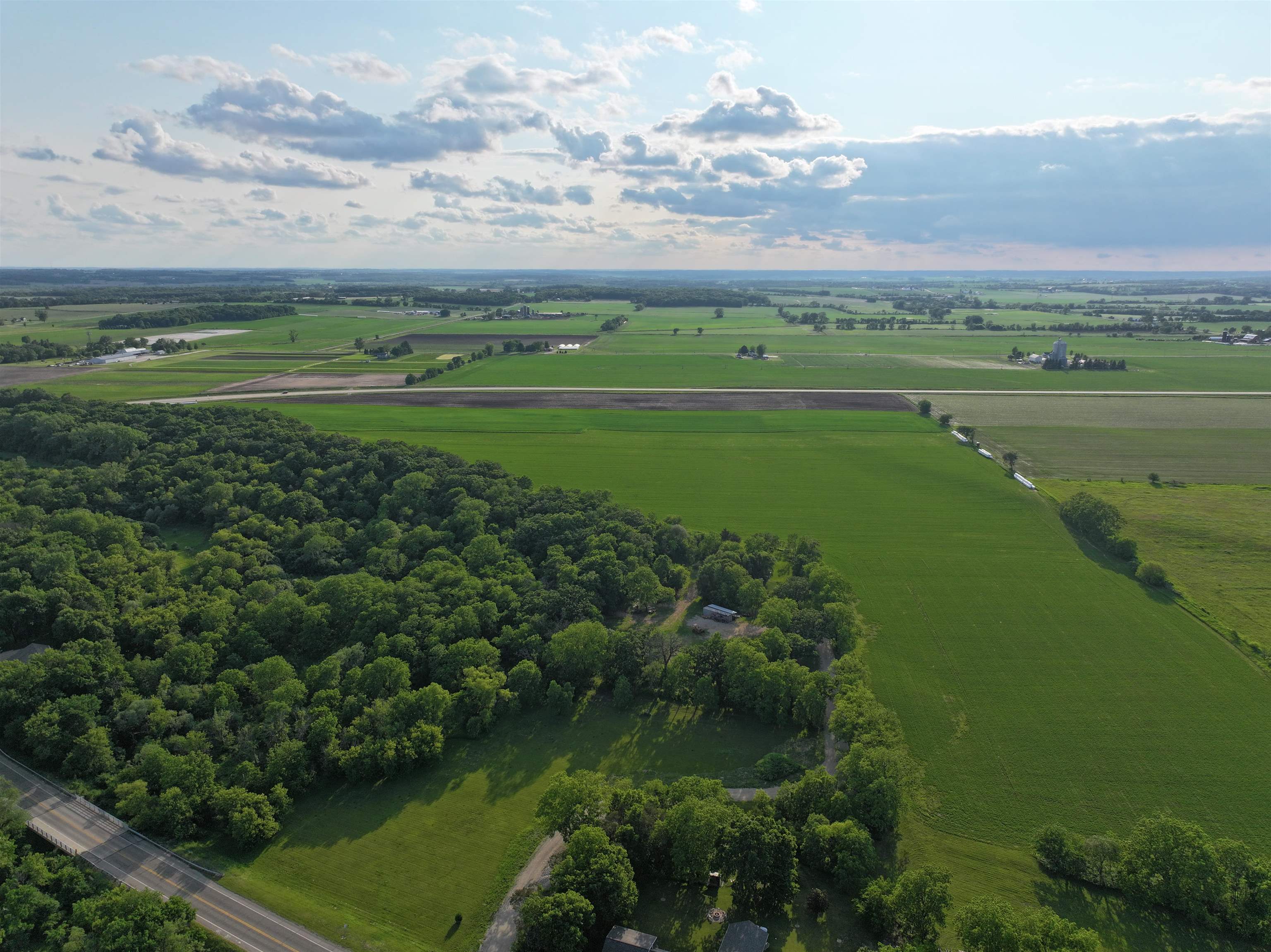 2300 Afton Road Janesville, WI 53548 - Photo 6 of 56