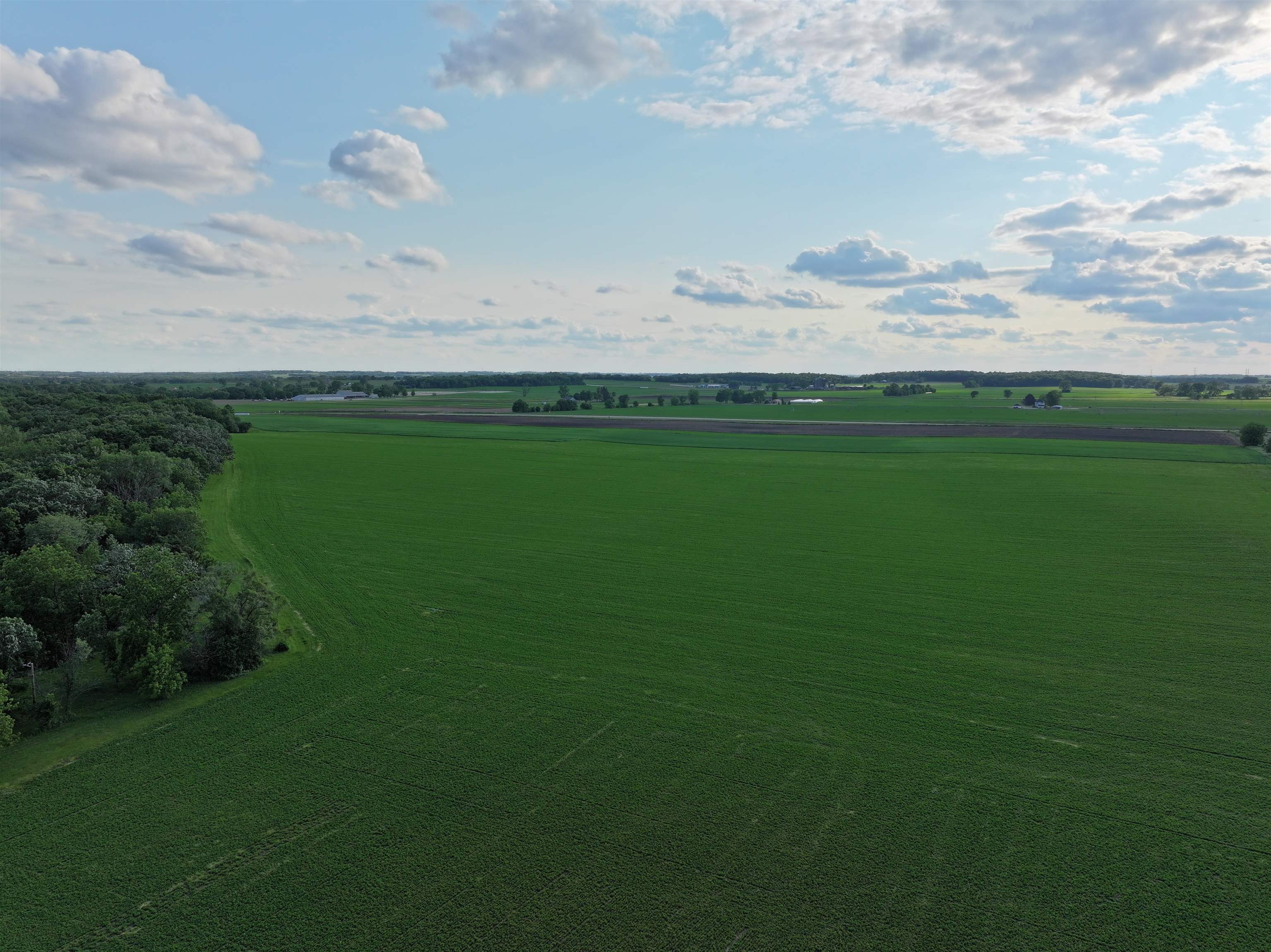 2300 Afton Road Janesville, WI 53548 - Photo 10 of 56