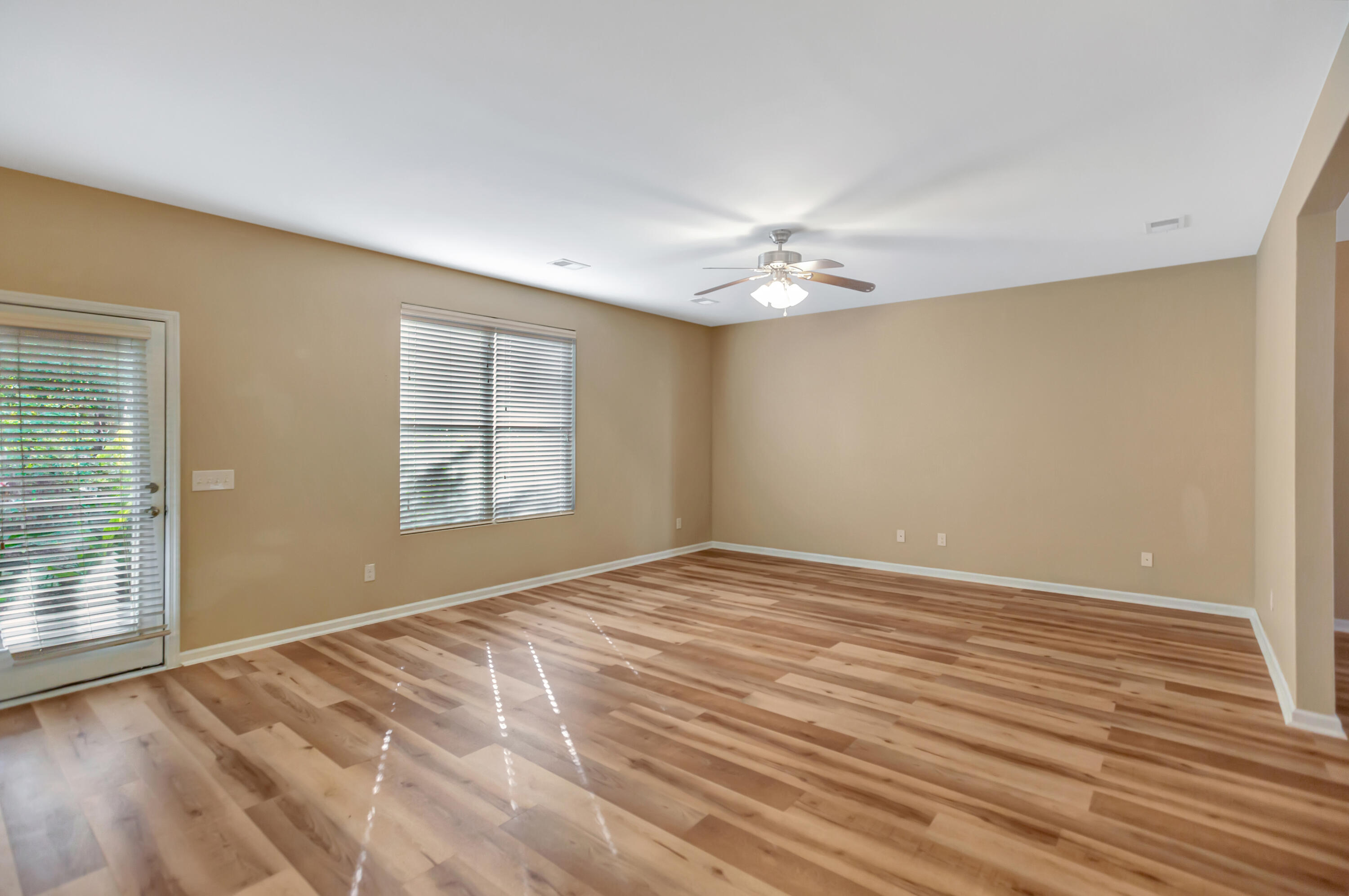 1313 Merchant Court Mount Pleasant, SC 29466 - Photo 14 of 30 296A4107