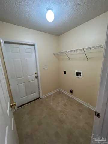 a view of utility room